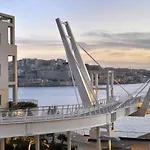 Apartment Modern 1br Maisonette Steps From The Promenade Sliema