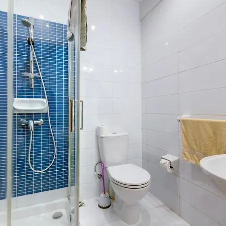 Modern 1br Maisonette Steps From The Promenade *