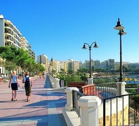 Modern 1br Maisonette Steps From The Promenade *