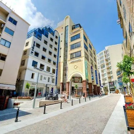 아파트 Modern 1br Maisonette Steps From The Promenade